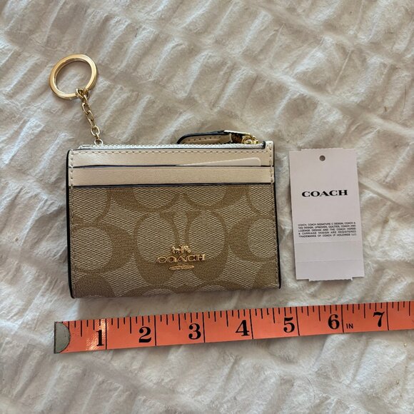 Authentic NWT Coach mini ID Case - Picture 2 of 3